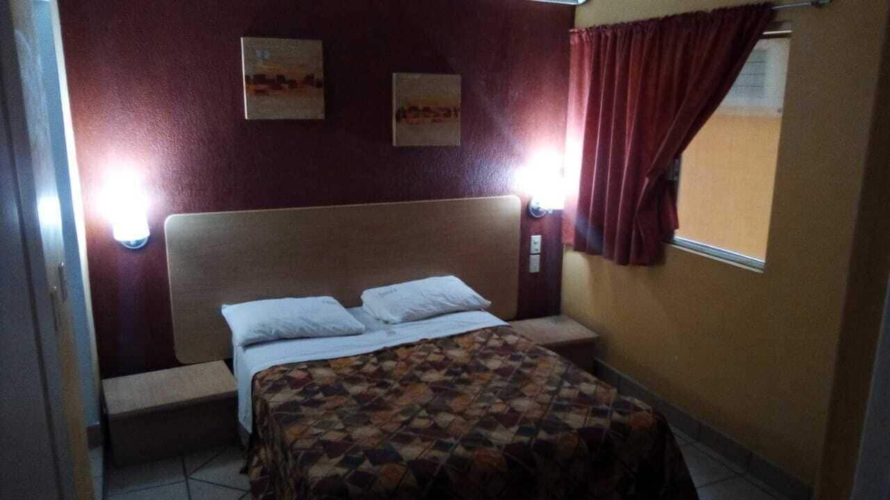 Hotel Castilla Y Leon Guadalajara Exterior photo
